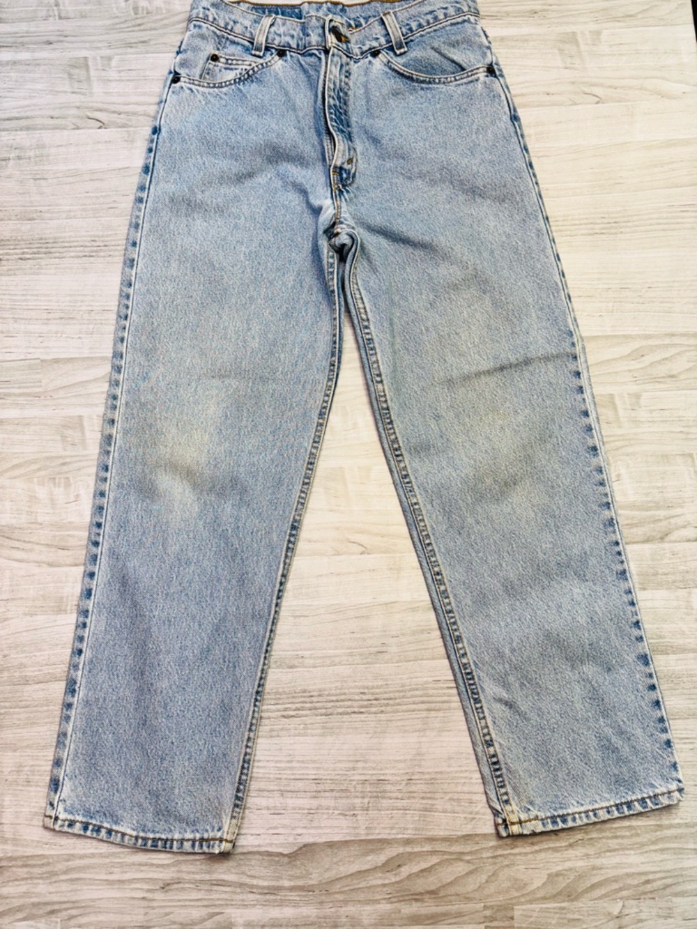 90s Levi's 550 Relaxed Fit Student High-Rise Light Blue Straight Jeans Size 30